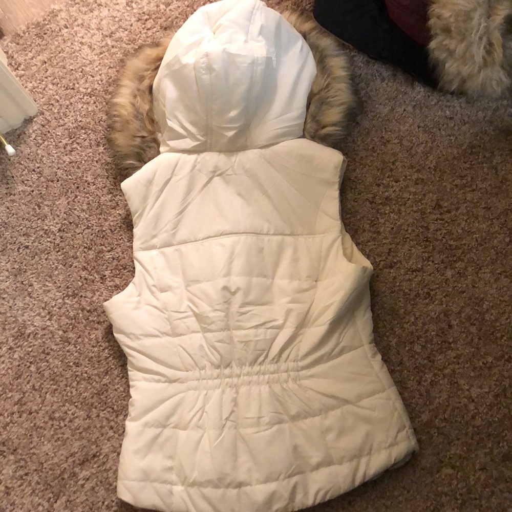 Vest - Picture 2 of 2